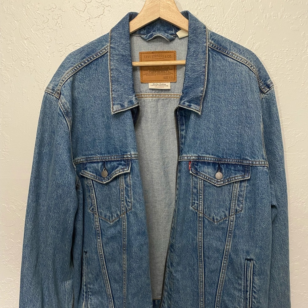 New Premium Levi’s Jean jacket